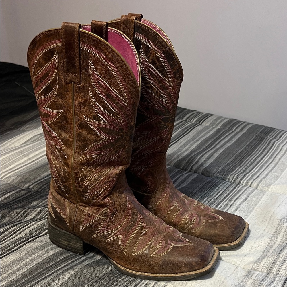 Ariat Distressed Brown Western Boots